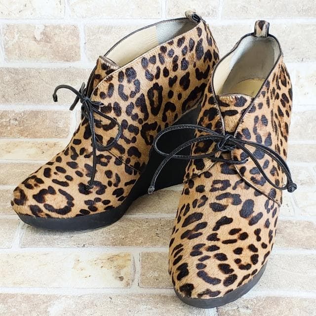 ジミーチュウ　レオパード柄ミュール　パンプス　スタッズ　ヒョウ柄　37.5 ジミーチュウ ☆ レオパード柄 ハラコレザー ブーティ ウエッジソール
