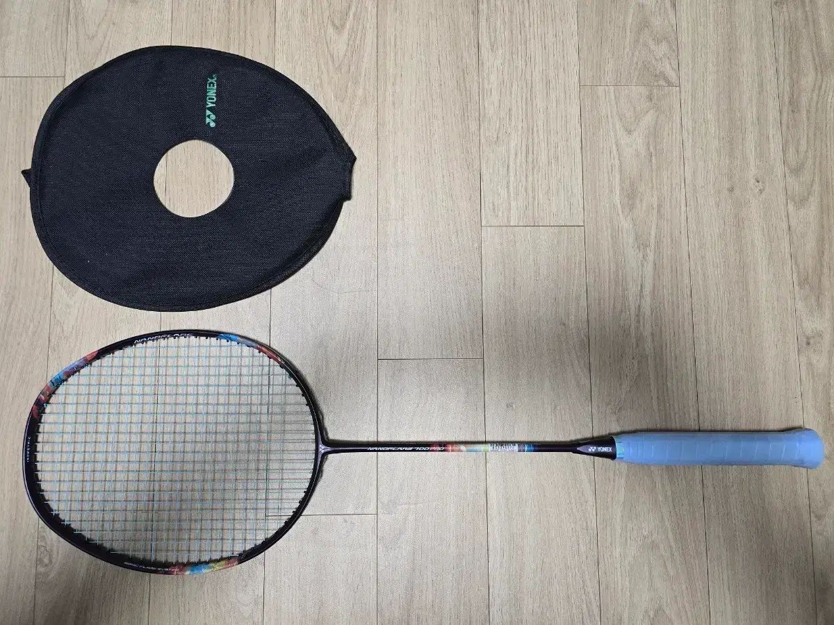 A級保証O YONEX ヨネックス 700プロ 4 U EB 63 l 27 バドミントンラケット