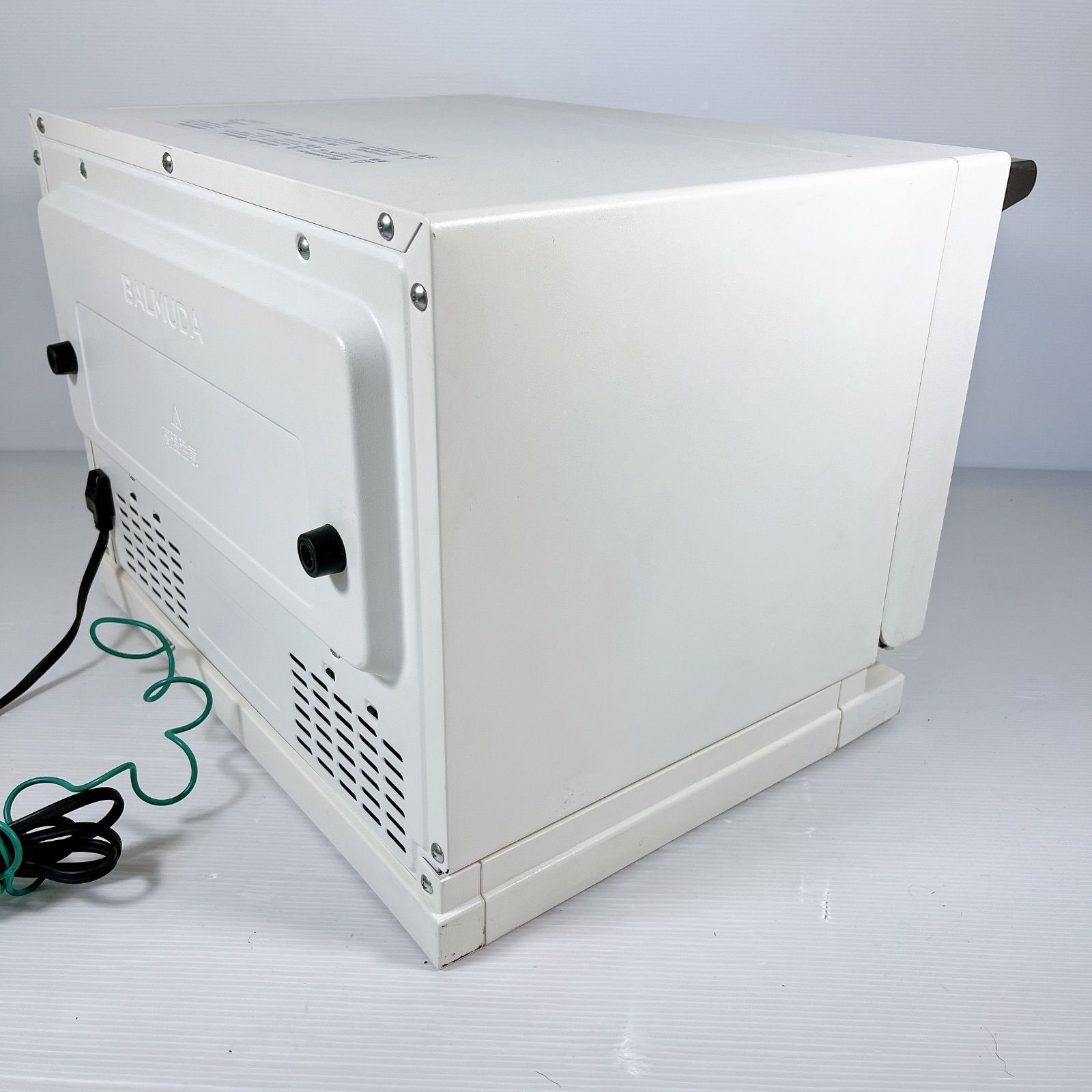  BALMUDA バルミューダ オーブンレンジ K 04 A WH 2020年製 ホワイト 800 W 電子レンジ オーブン グリル 温め 解凍 キッチン家電 デザイン家電 角皿付き 6875 1202 1 オーブンレンジ 電子レンジ オーブン