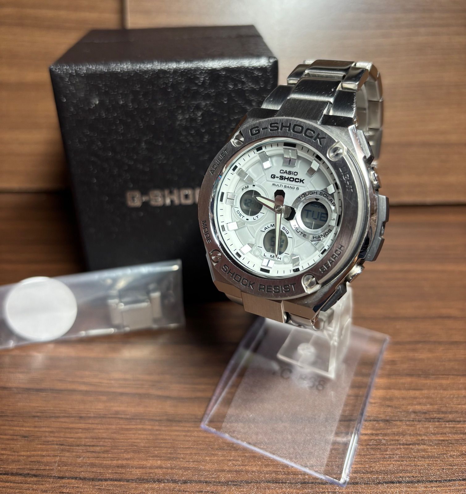 新品未使用　G-SHOCK　GST-W110D-7AJF G-SHOCK GST-W110D-7AJF 中古品 - メルカリ