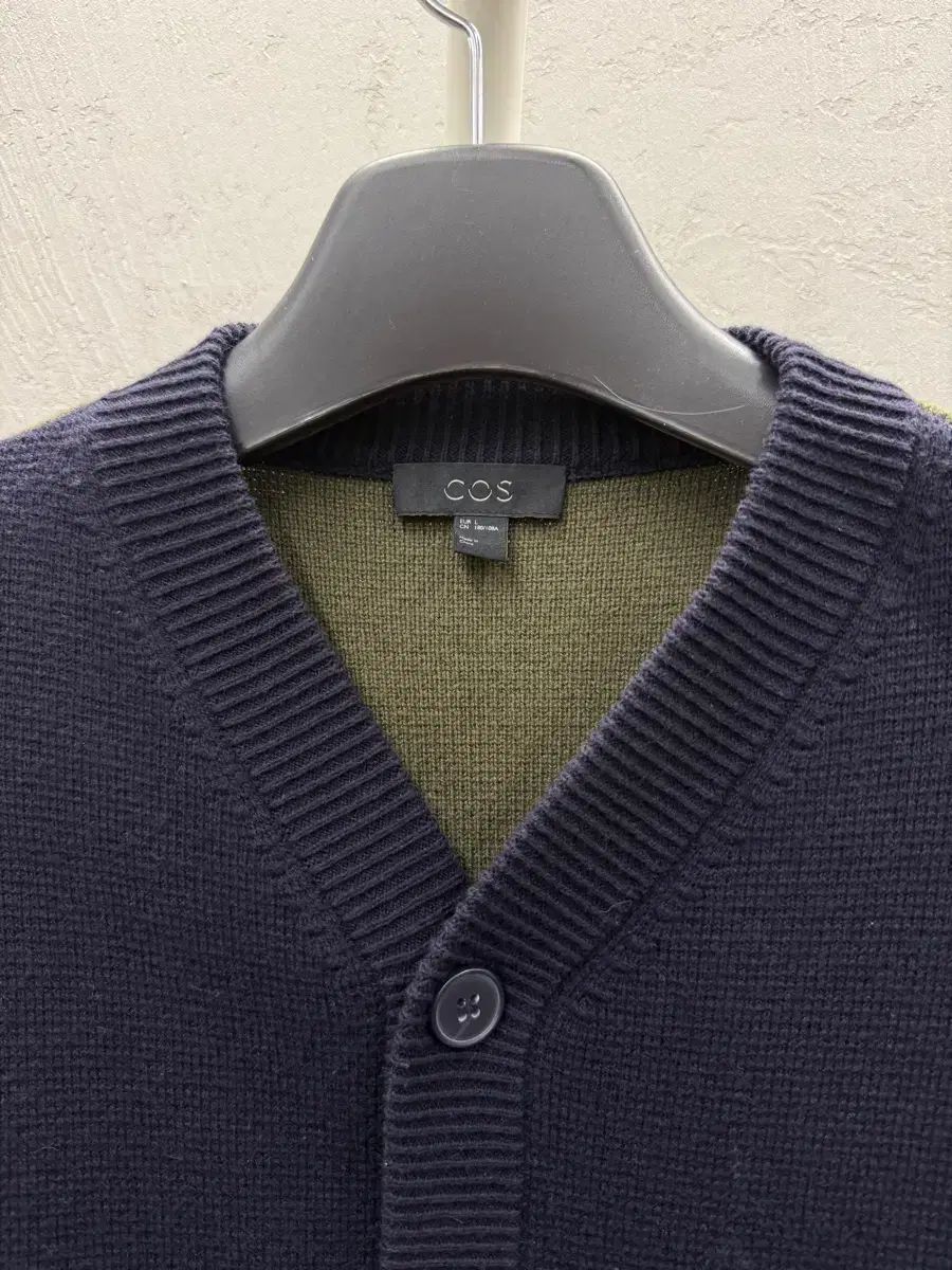 COS Two-tone cardigan 安い L COS Two-tone cardigan L | 후루츠패밀리