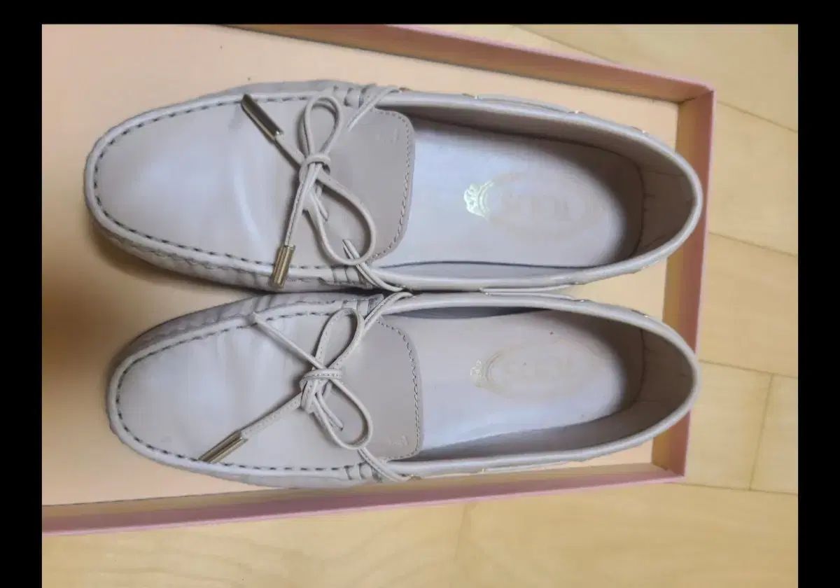 TOD S トッズ レディース ローファー ベージュ 37