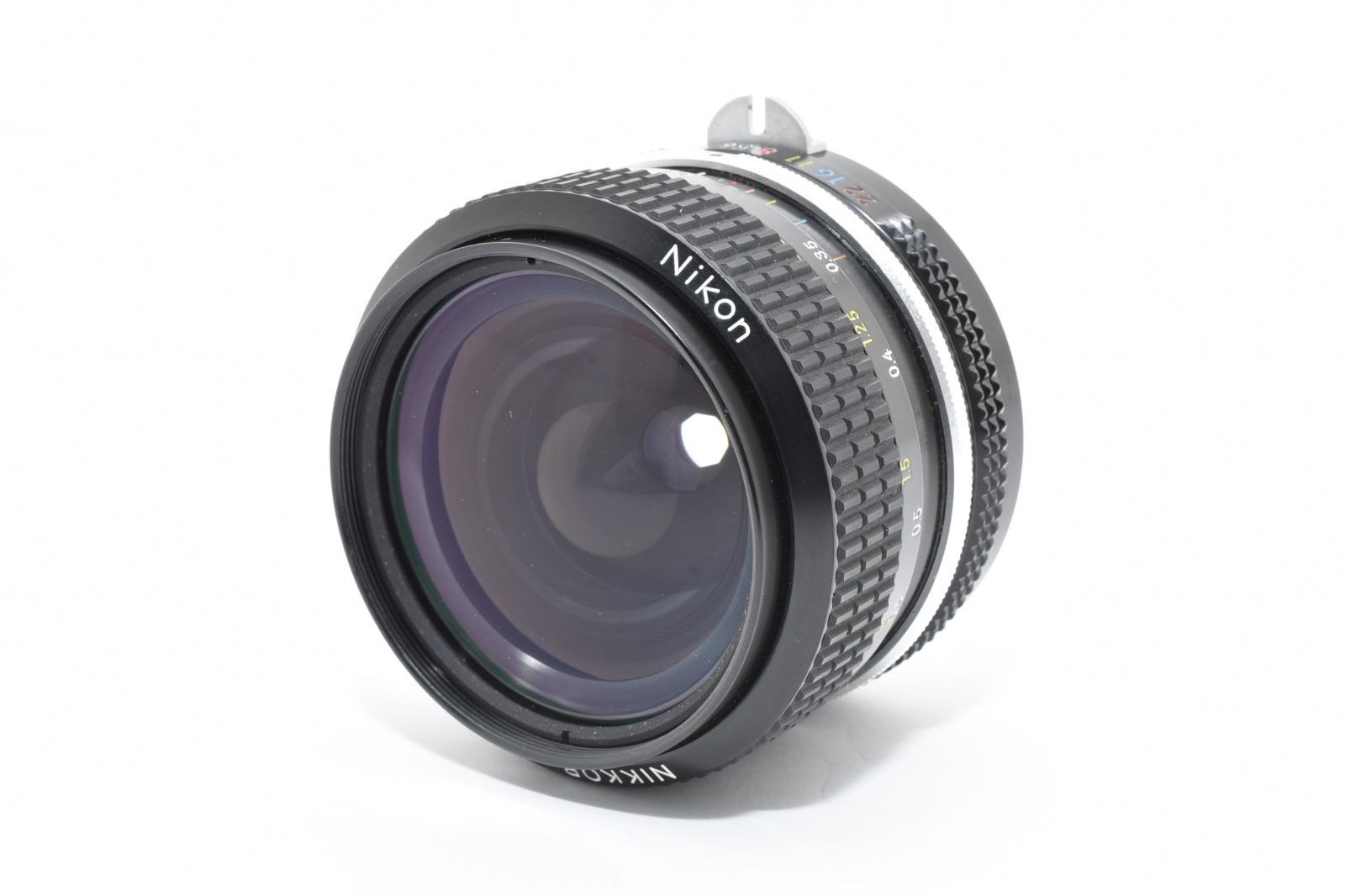 442 Nikon NIKKOR 28 mm 3 5