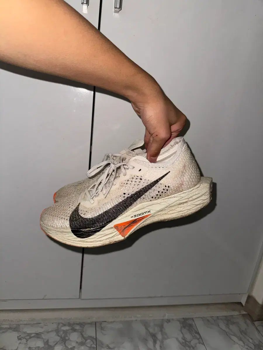 ナイキ ズームX ヴェイパーフライ プロトタイプ 白 265