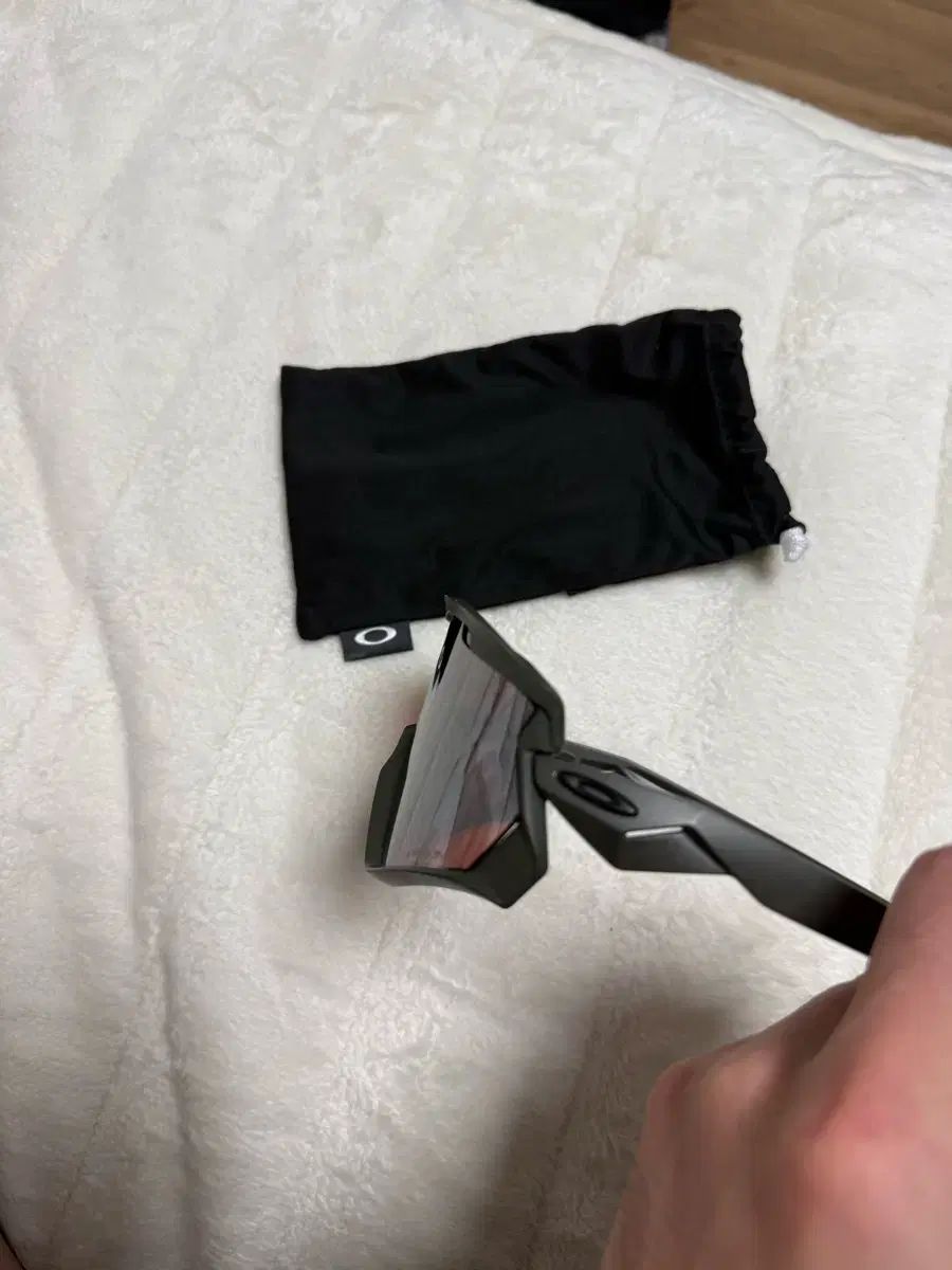  オークリー サングラス ウィンドジャケット 2 0 サングラス 小物