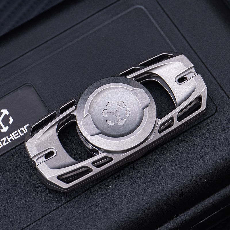 正規品」JUZHEN LING YIN 音叉内藏 フィジェットトイ - メルカリ