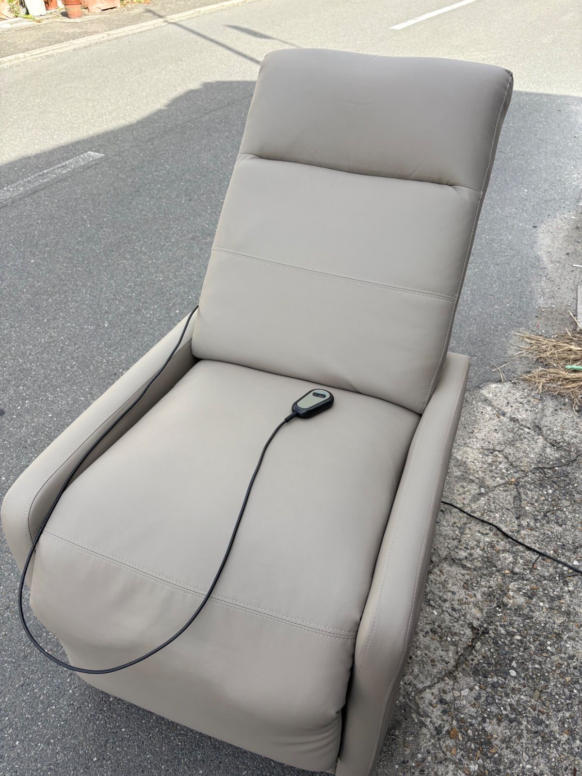 GANA ガナ シエロplus 電動リクライニングチェア 写真要