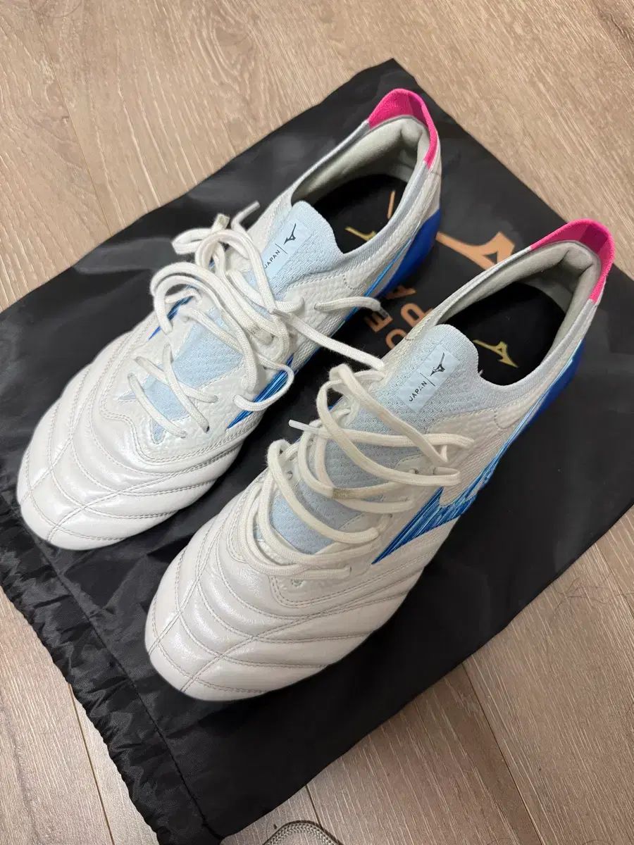 ミズノ モレリア NEO 4 ベータ エリート ジャパン 270