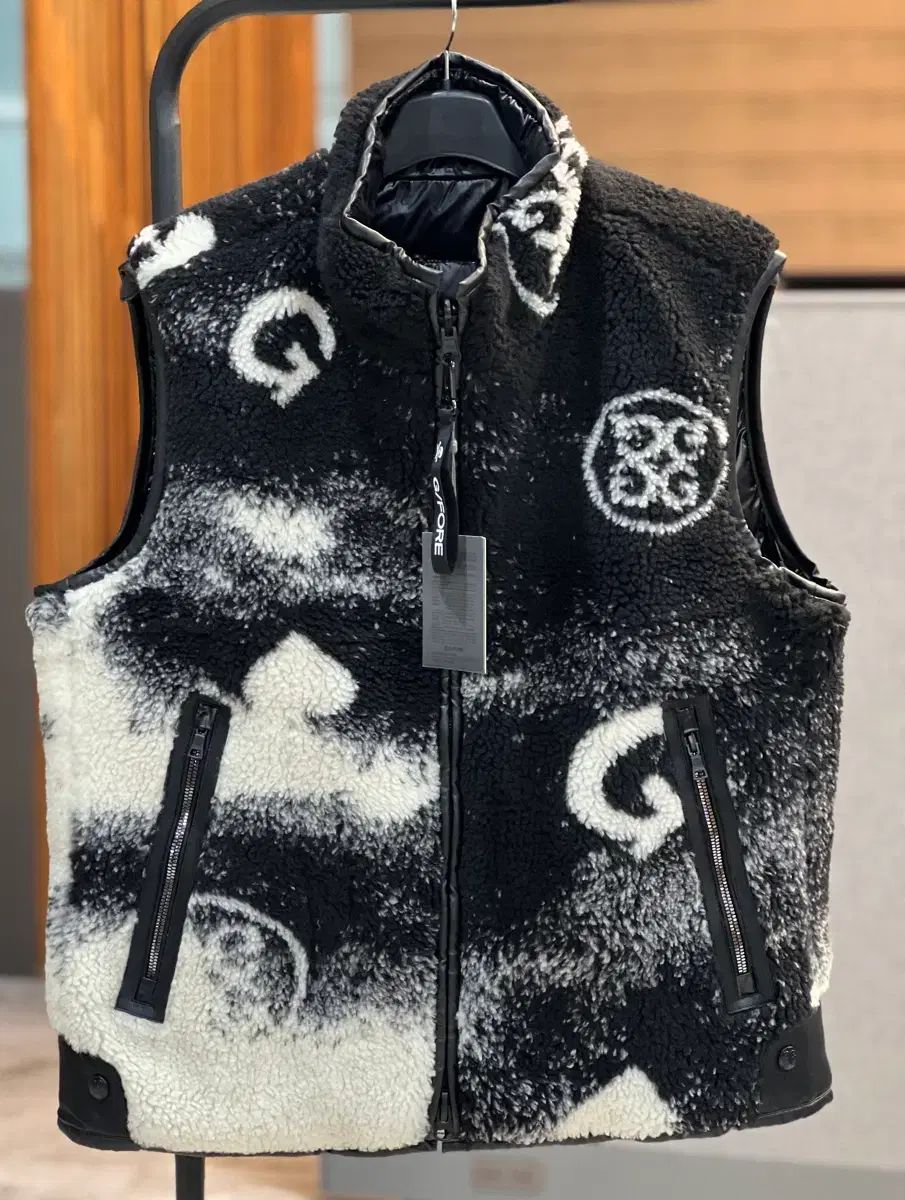 メンズ ゴルフ リバーシブル ベスト 現物