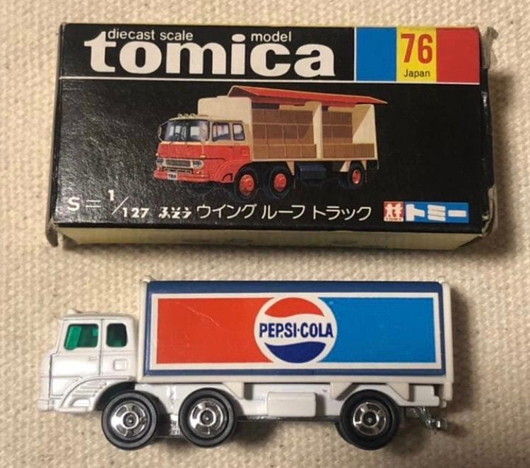 トミカ ふそう ウイングルーフトラック 黒箱 日本製トミカ 日本製