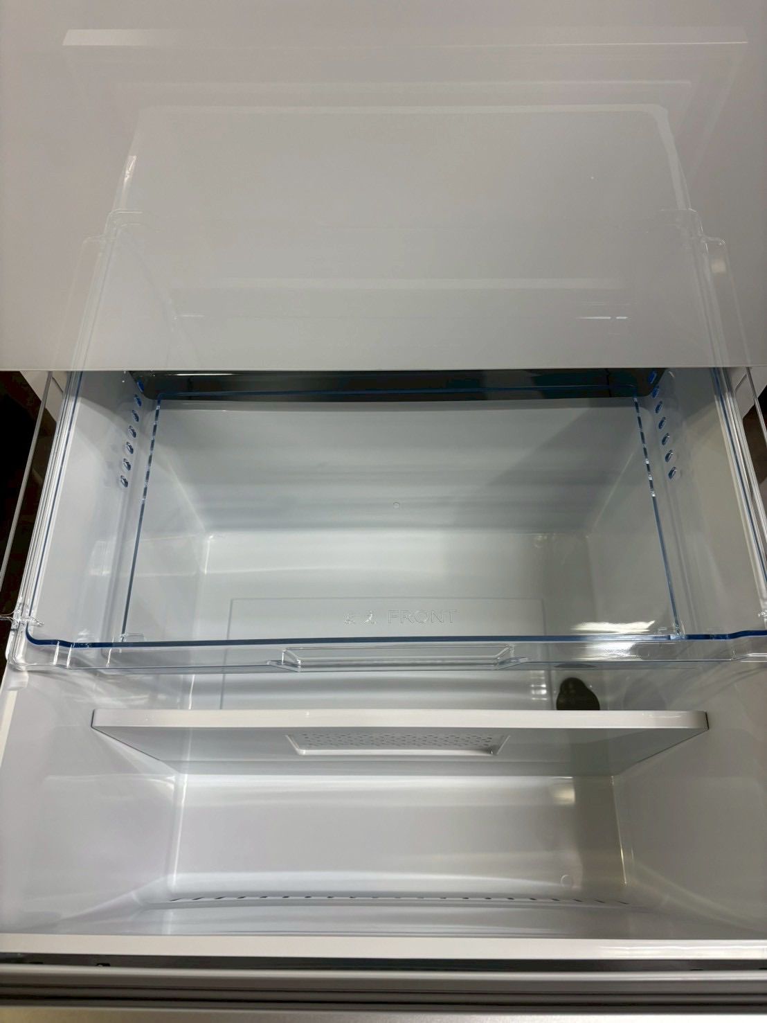 12ヶ月保証】【展示品】ヤマダ電機 3ドア冷蔵庫 YRZ-F32MW 2025年製