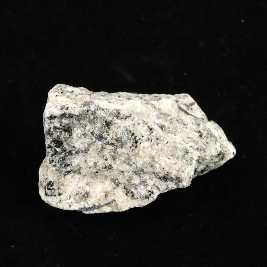 H-E社 ノルウェー産 フェナカイト 26 mm 原石 証明書付 6.7 g 榎本通商85862