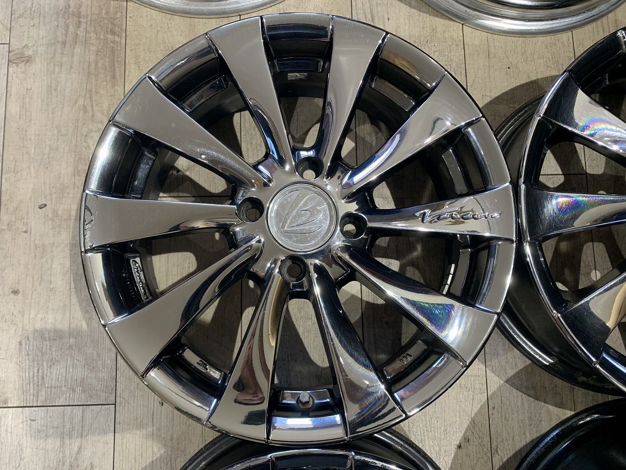 2511029 RAYS VERSUS Black Label BL 10 GENOMA 15インチ 5 J 45 PCD 100 4 H アクア ヤリス カローラ スイフト フィット フリード インサイト ノート キューブ ヴィッツ アクシオ 等