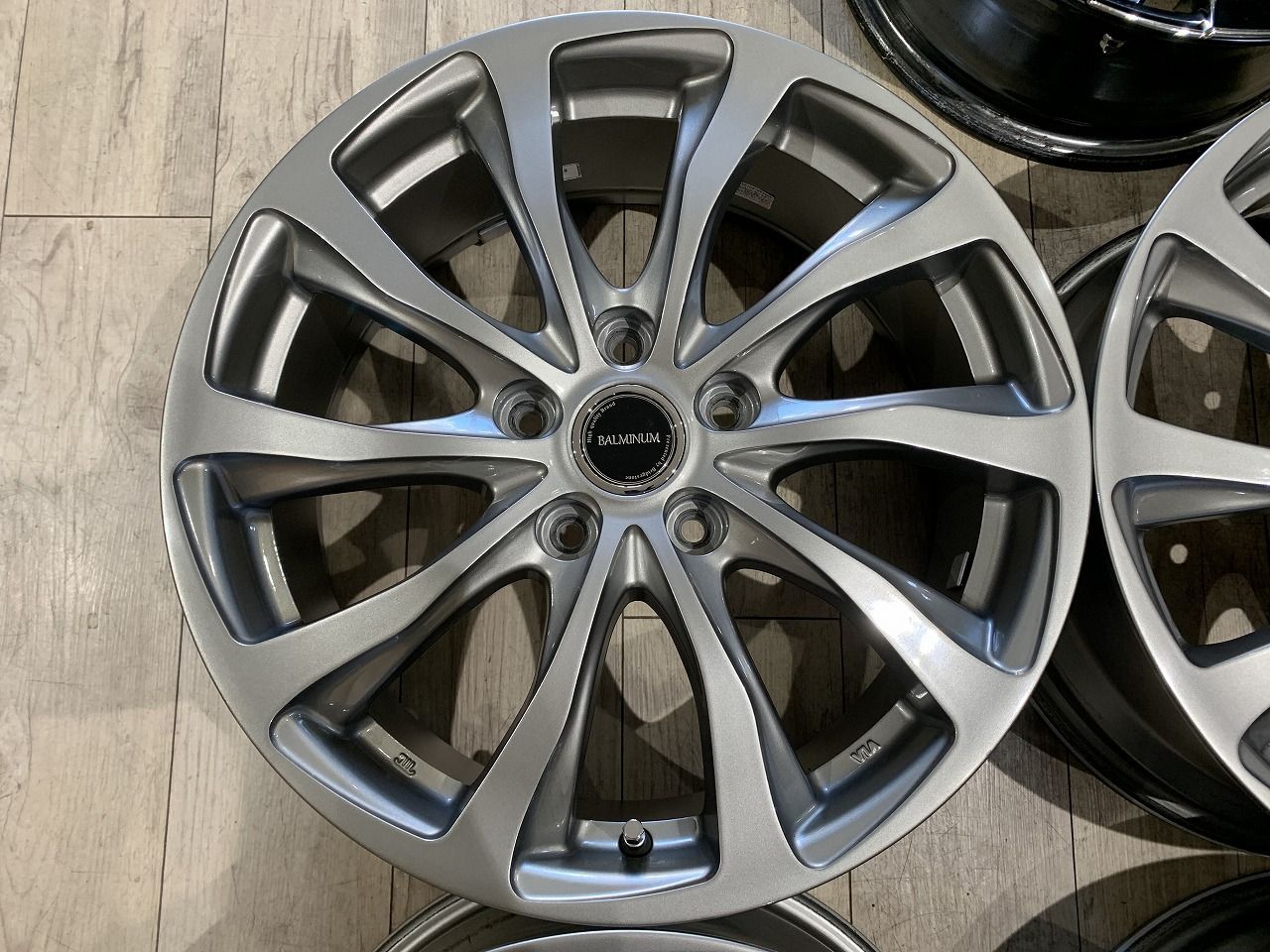 2511050 17インチ 7 J 53 PCD 114 3 5 H ノア ヴォクシー カローラクロス ステップワゴン ヴェゼル オデッセイ ジューク CX CV R レガシィ レヴォーグ インプレッサ アテンザ 等