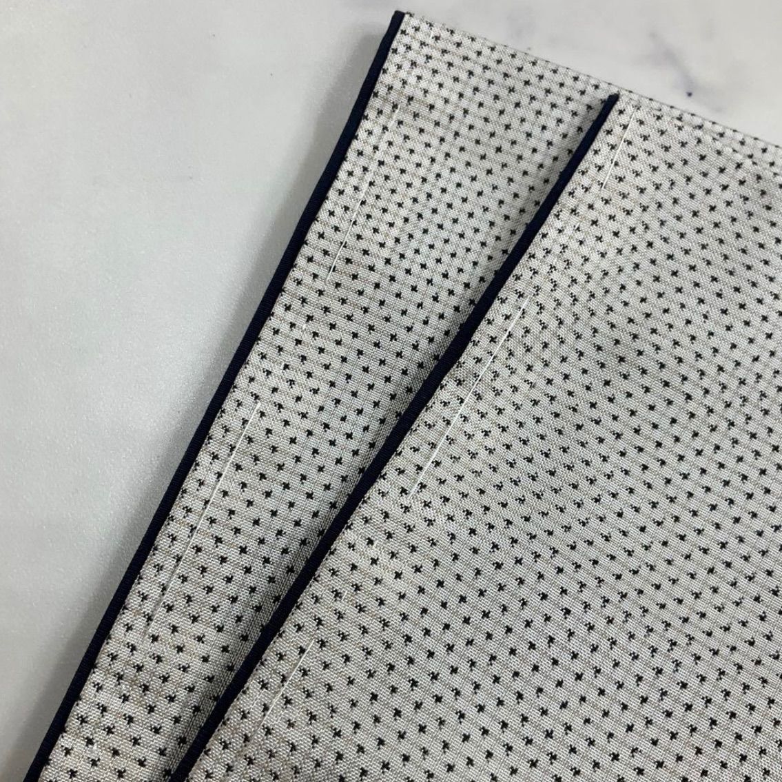 同然⬛️本場奄美大島紬⬛️白大島紬⬛️袷⬛️仕付け糸付⬛️男着物⬛️裄67.5