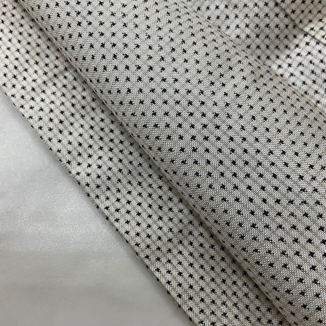  ⬛️kimomo one⬛️男前屋⬛️厳選⬛️ 同然⬛️本場奄美大島紬⬛️白大島紬⬛️袷⬛️仕付け糸付⬛️男着物⬛️裄67.5 丈152 ⬛男着物男長羽織男襦袢男袴角帯男帯 着物 着物 浴衣