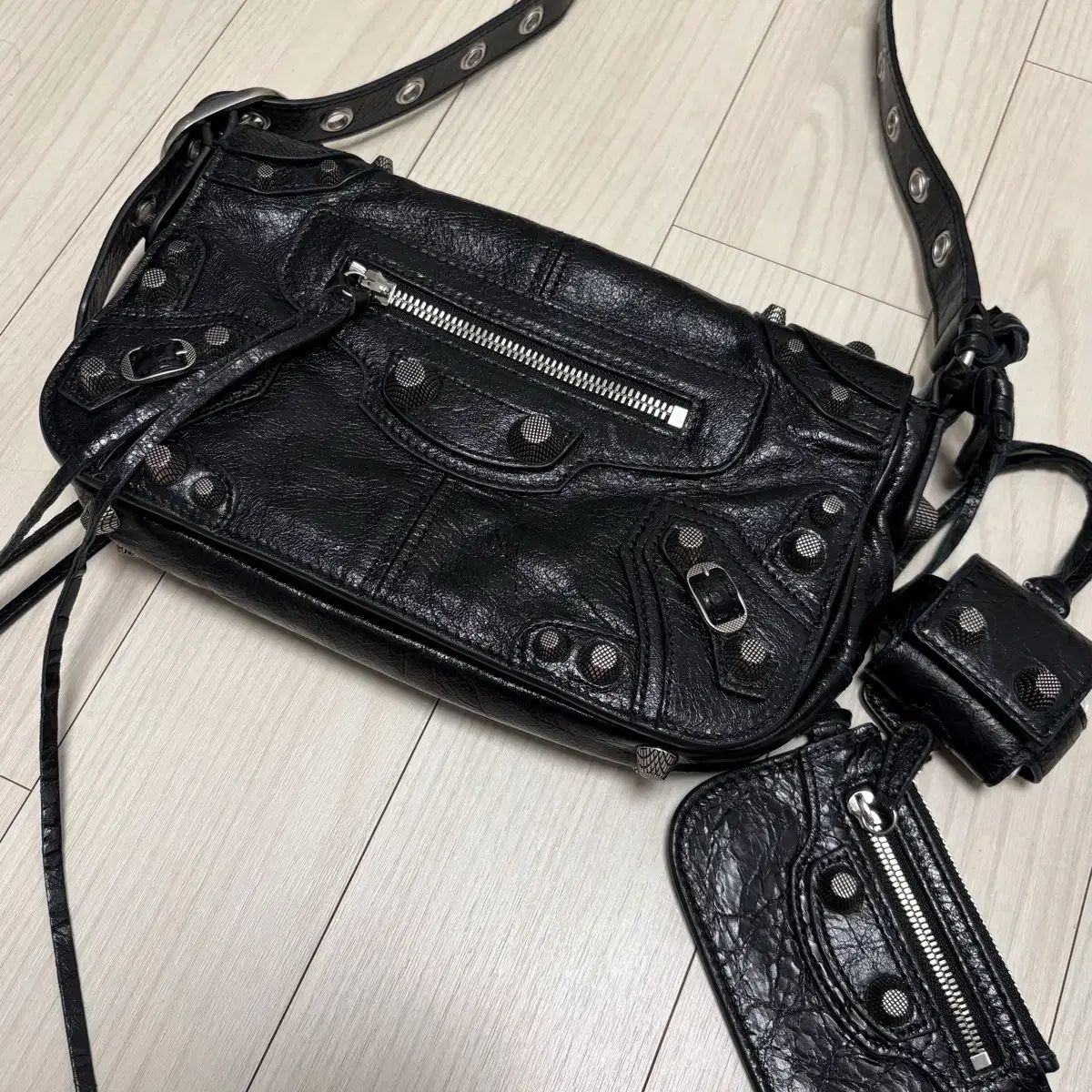 バレンシアガ ルカゴール フラップバッグ xs