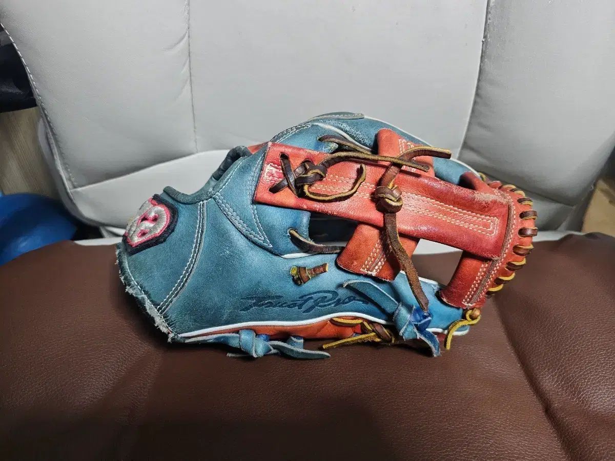 ザナックス トラスト級 内野グローブ