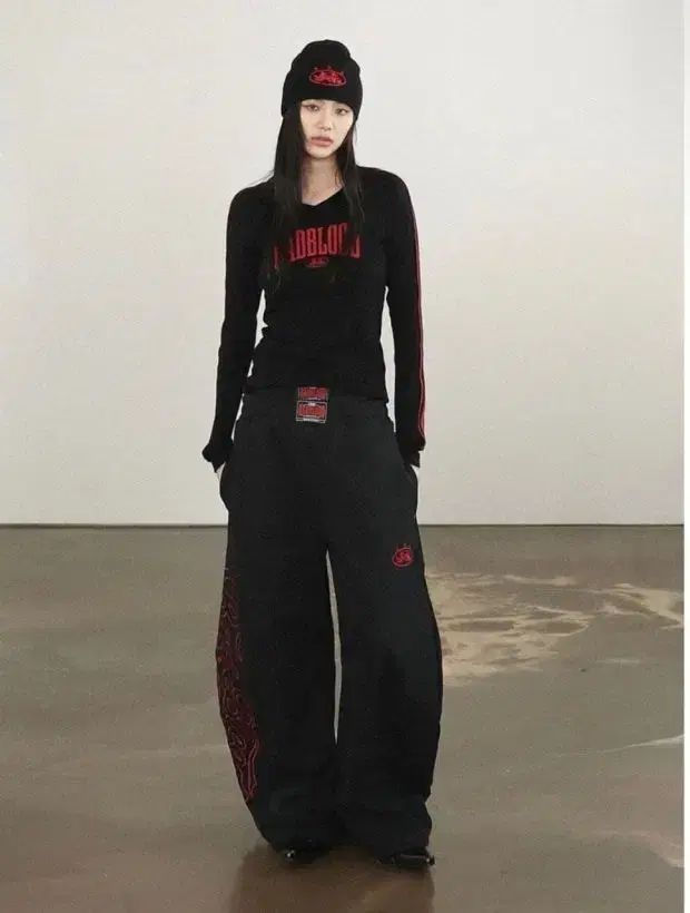 バッドブラッド ミスティック カプセル 2 Way カーブ ジョガーパンツ