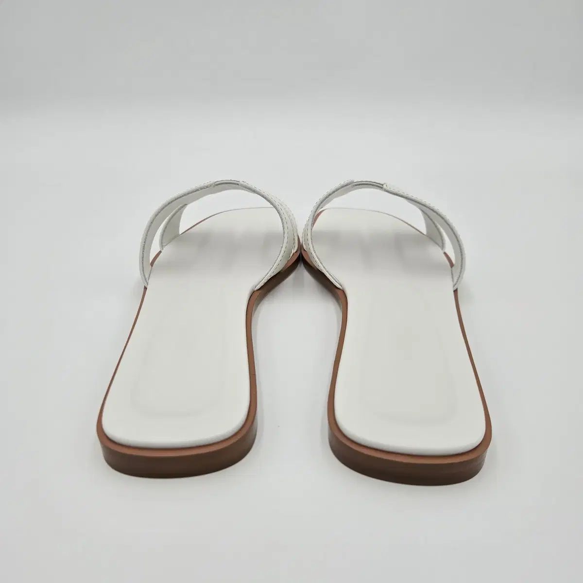 オラン サンダル