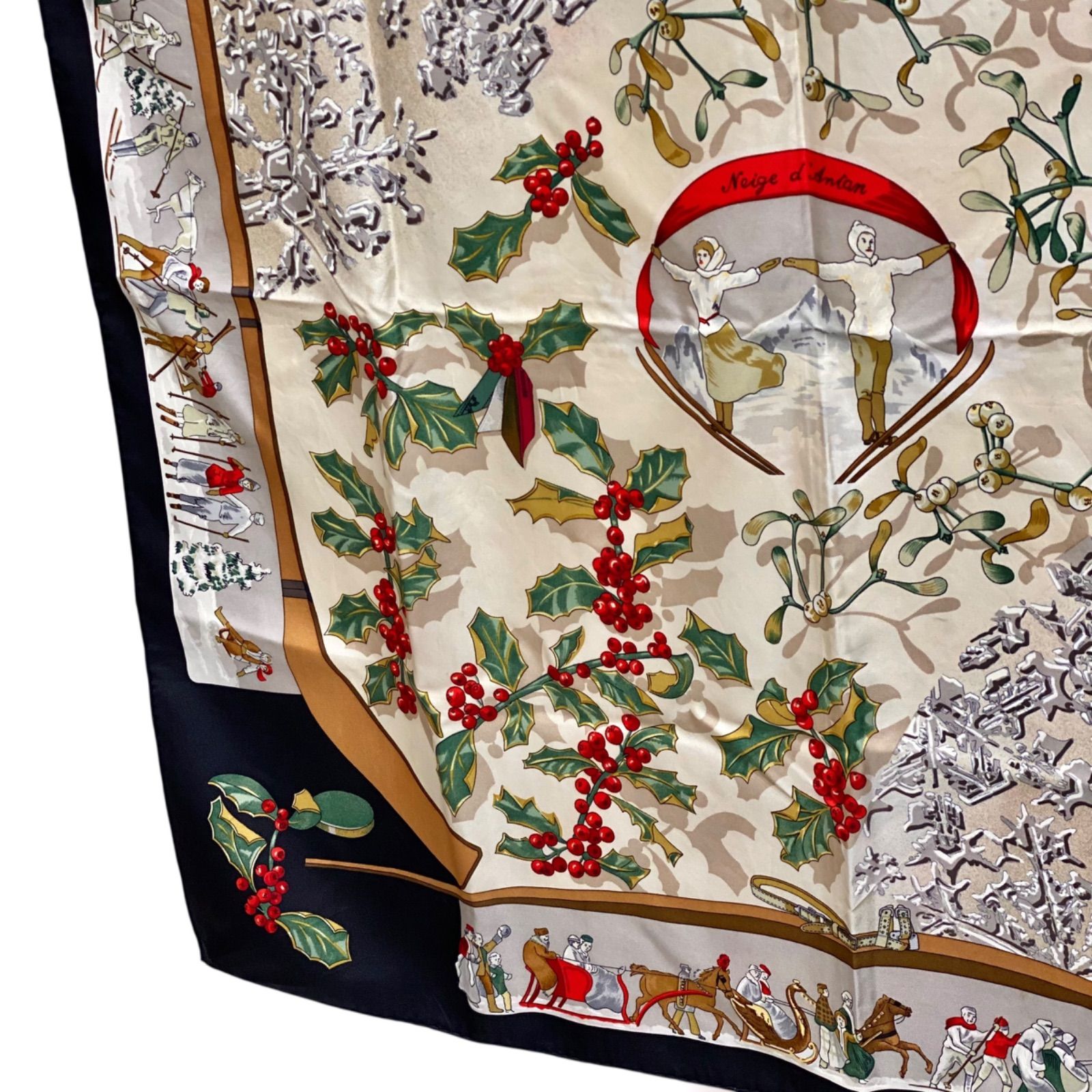 エルメス カレ90 Neige d'Antan シルクスカーフ 去年の雪 HERMES