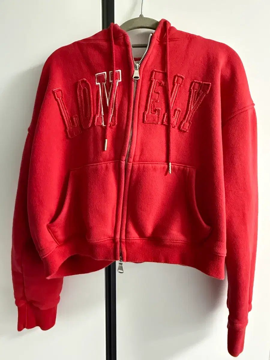 NOHANT ノアン LONELY LOVELY CROP HOODIE ZIP-UP RED