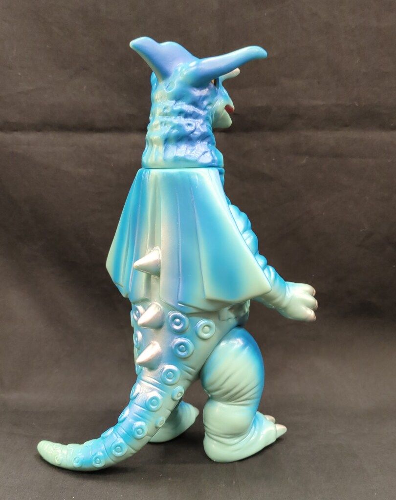 B-CLUB 復刻版怪獣シリーズ ブルマァク コスモリキッド 水色成型