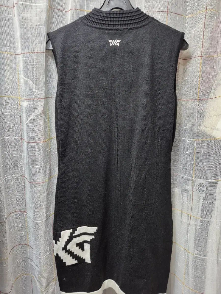 PXG ブラック ニット ノースリーブ ONE PIECE 46 x 85 cm