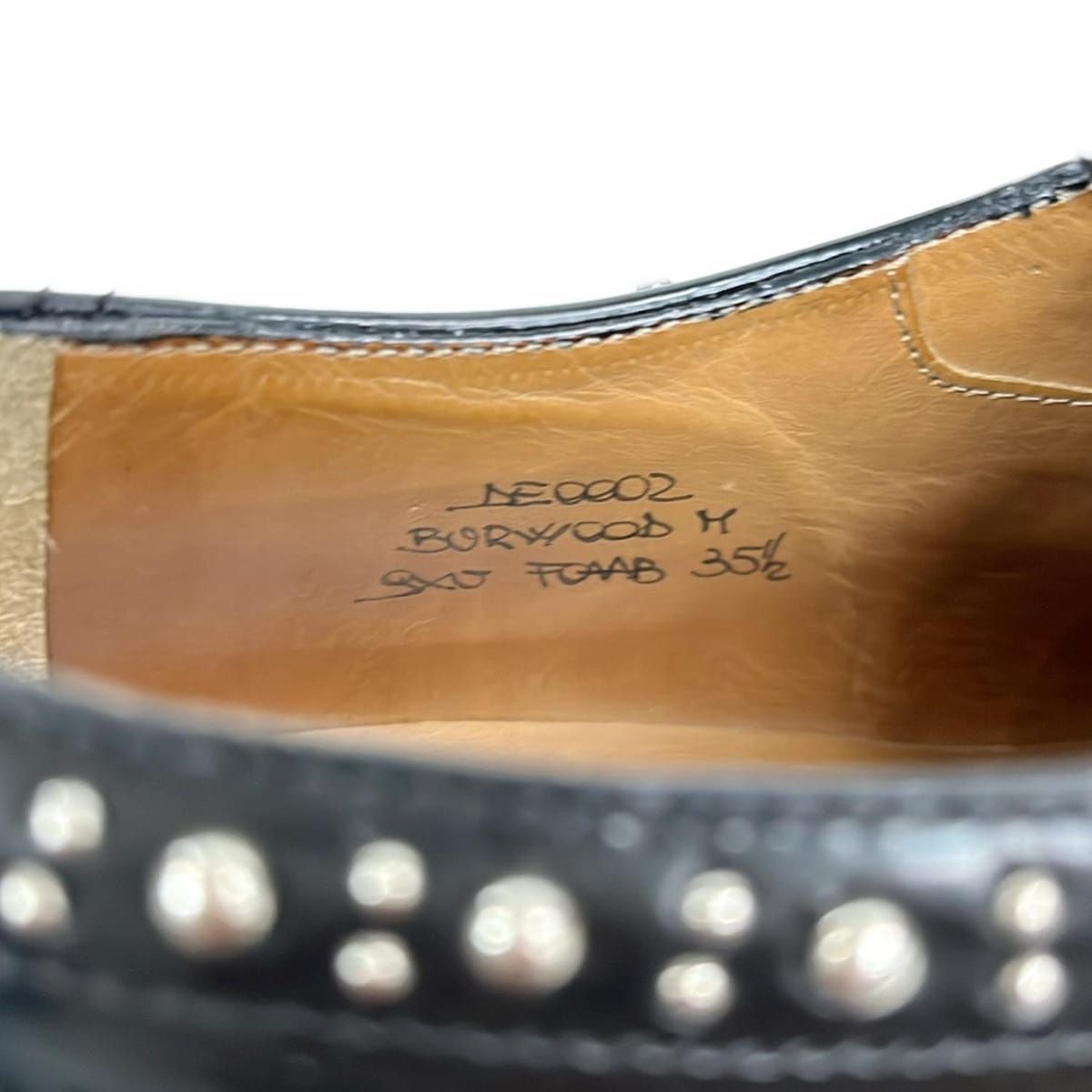 ウィングチップ スタッズ