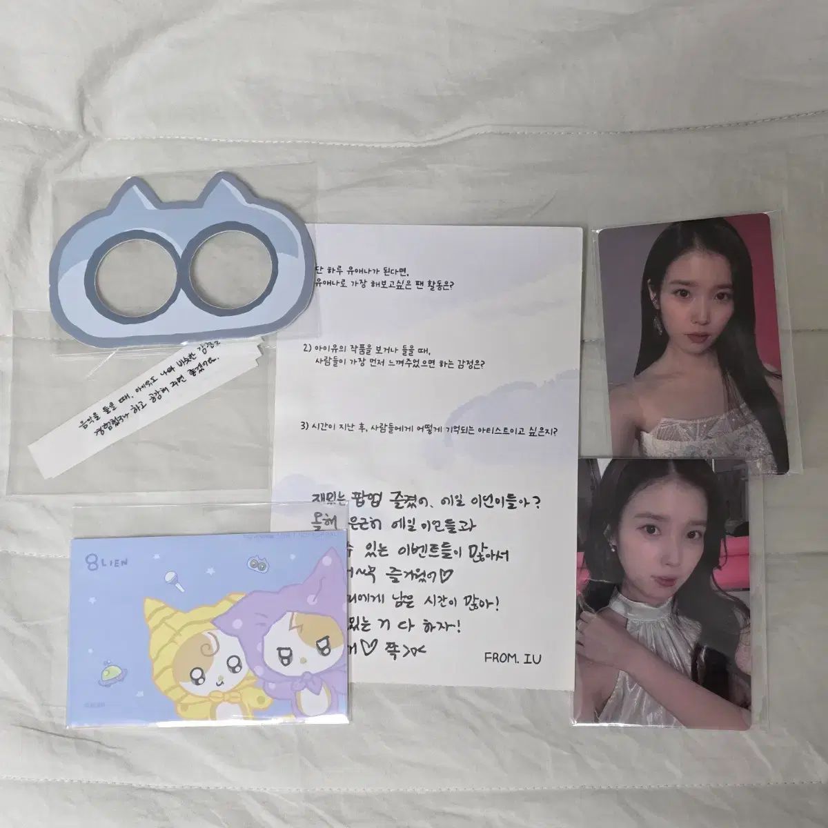 アイユ エイリエン THE HYUNDAE ポップアップ トレカ - メルカリ