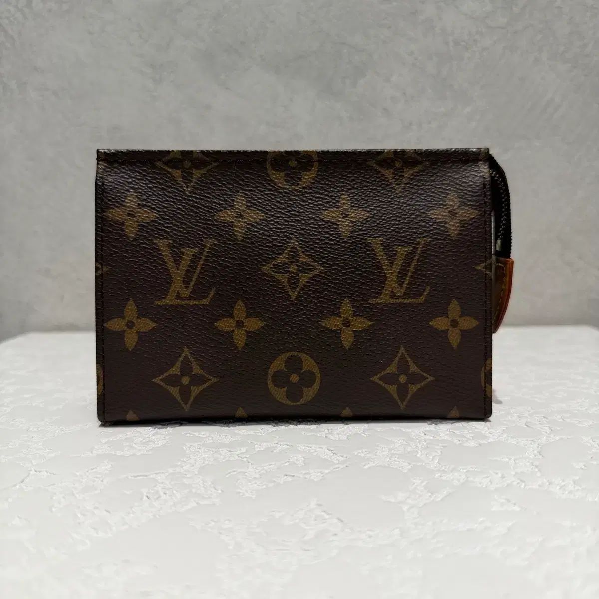 ほぼ Louis Vuitton ルイヴィトン モノグラム トゥー丸のまま 15 ポーチ バッグ