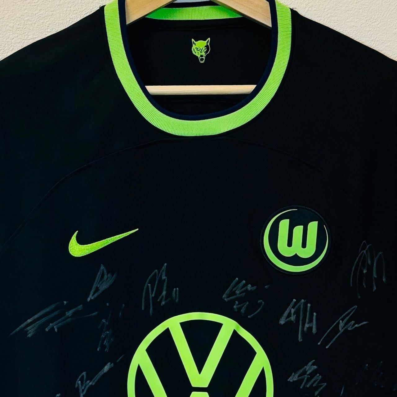 正規品】【新品】ヴォルフスブルク 2022-23 Away【XL】サイン入り