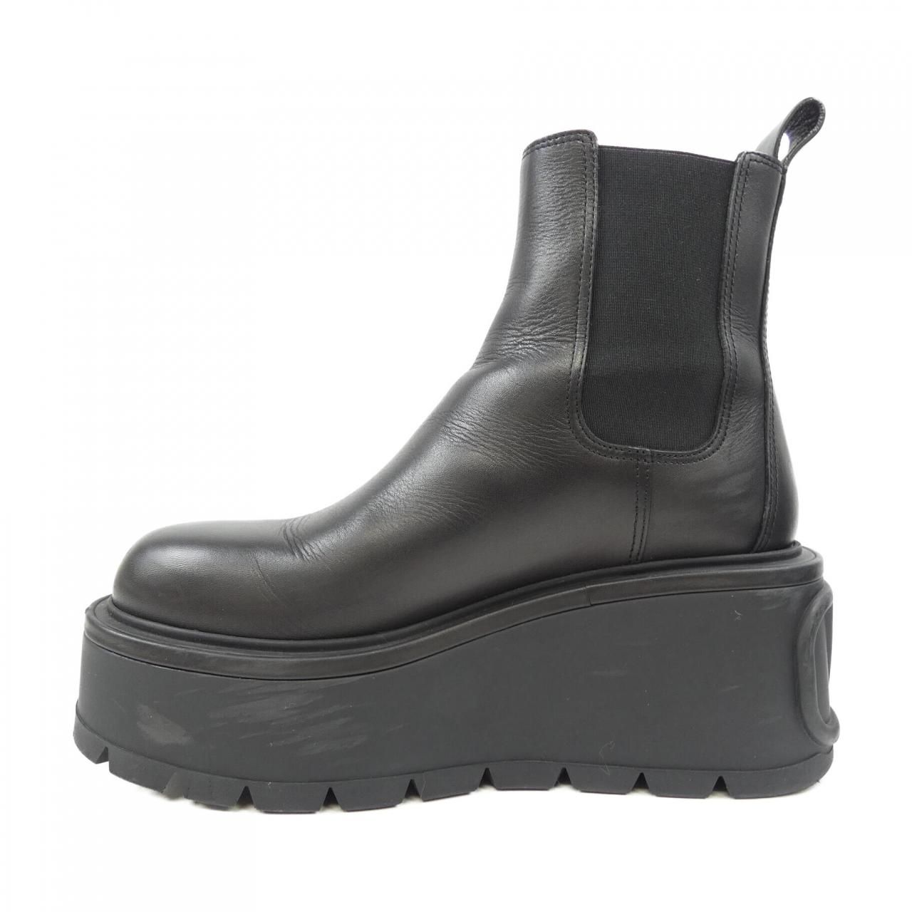 ヴァレンティノガラヴァーニ DV AP 72 ブーツ