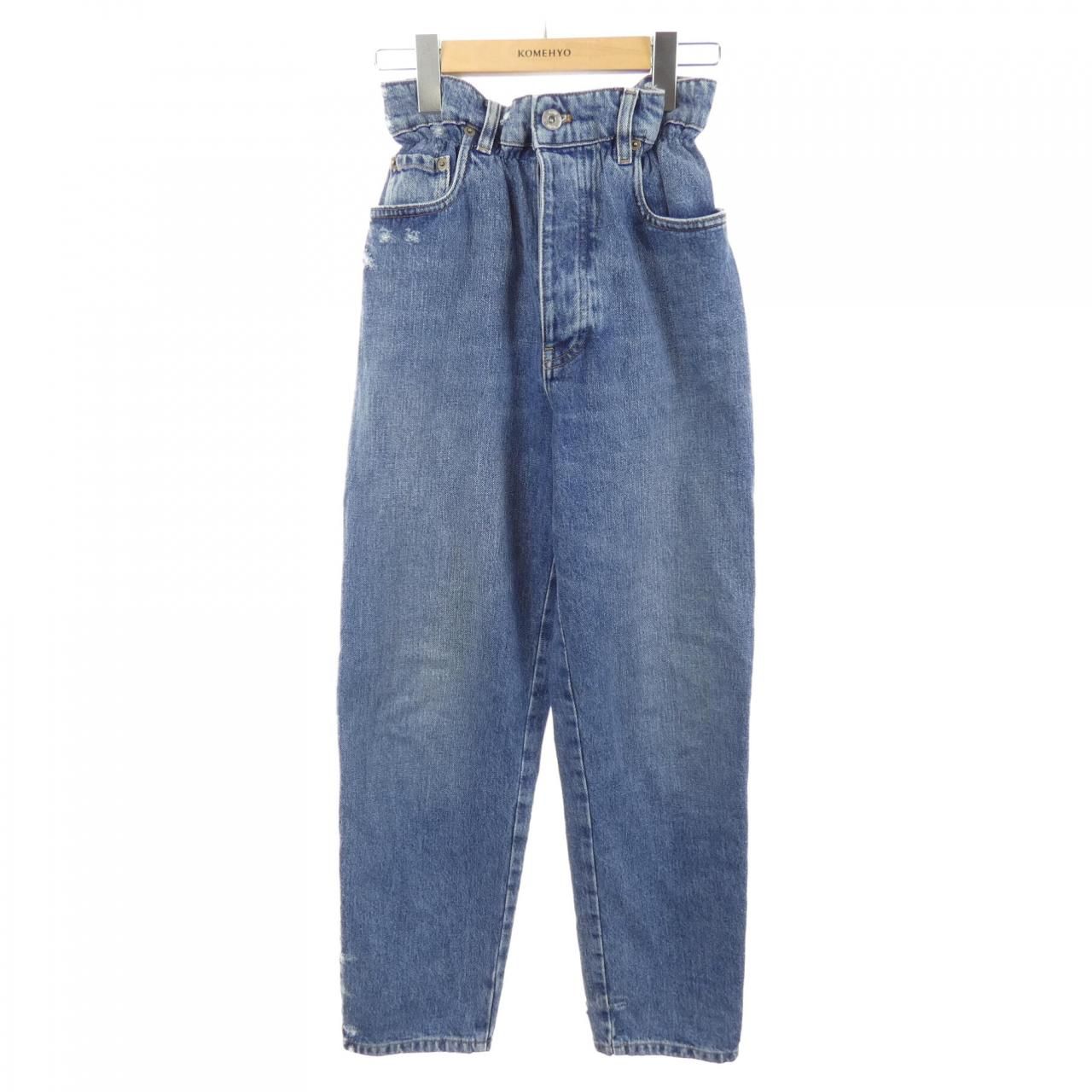 ミュウミュウ MIU ロゴ GWP 299 1 ZGX ジーンズ