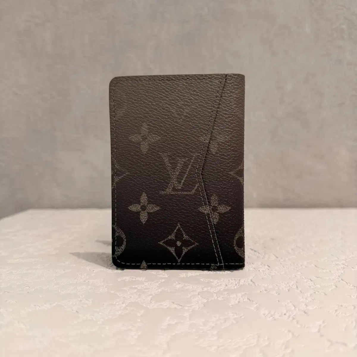 ルイヴィトン モノグラム グラデーション オーガナイザー