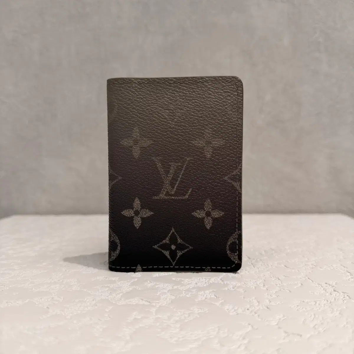 ほぼ ルイヴィトン モノグラム グラデーション オーガナイザー