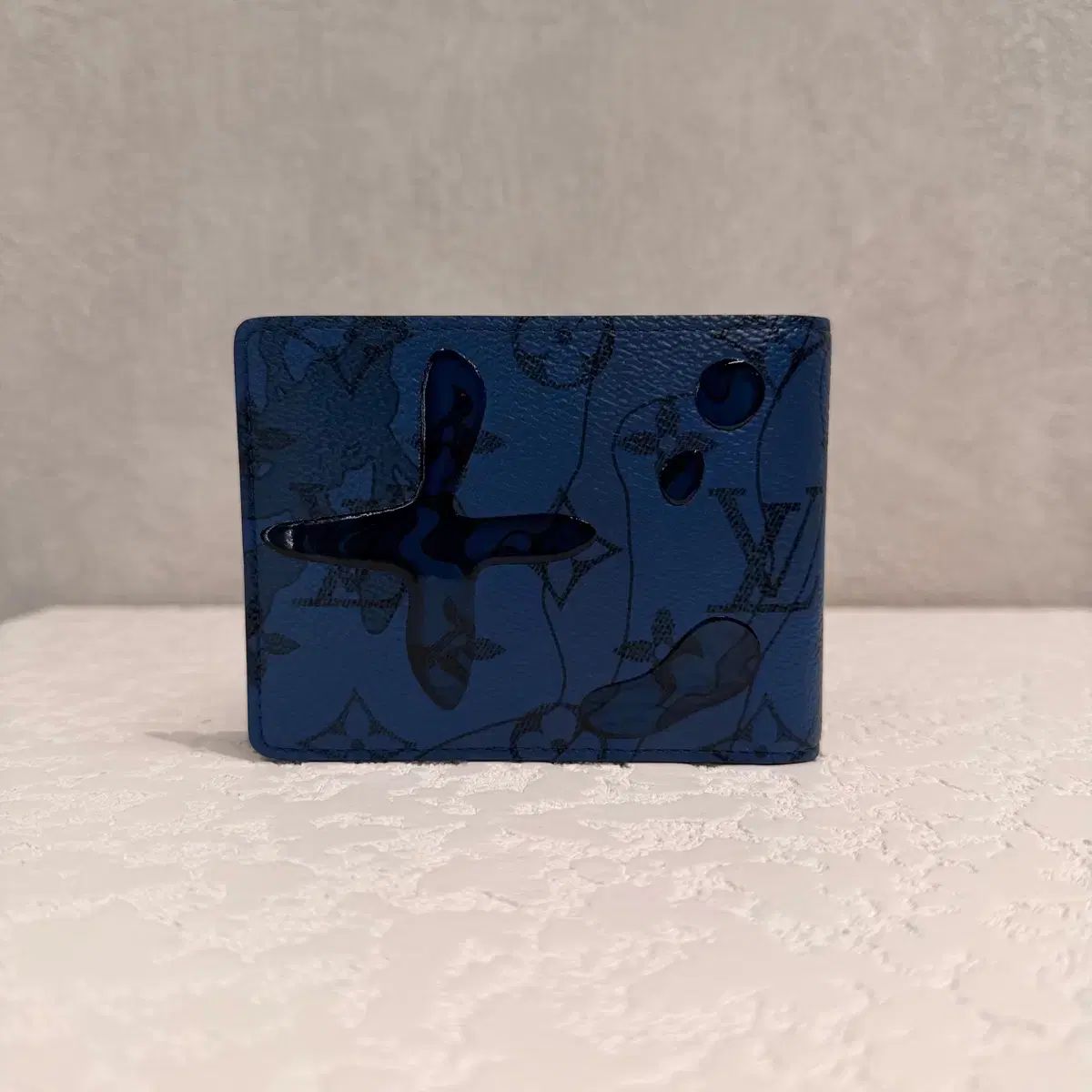 Louis Vuitton ルイヴィトン アクア MULTI マルチ リング 二つ折り財布