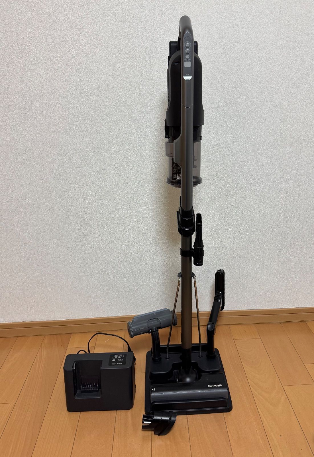 シャープ SHARPコードレススティック 掃除機ラクティブエア RACTIVE Air EC SR 9 製