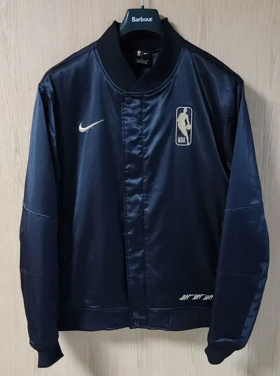 送料無料，低価 (着用画像) NIKE NBA FINAL サテン ジャケット The Association その他