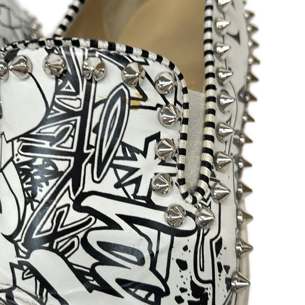 クリスチャンルブタン