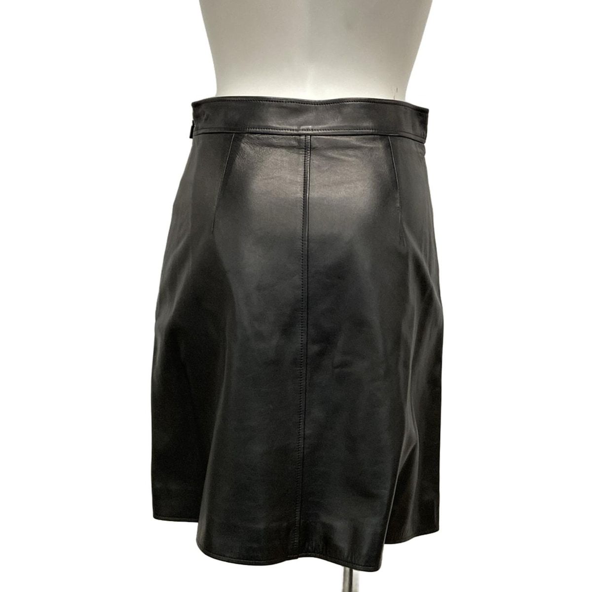 GUCCI グッチ スカート サイズ38 S レディース - 479071 黒 ひざ丈 ラムレザー ビジュー リボン