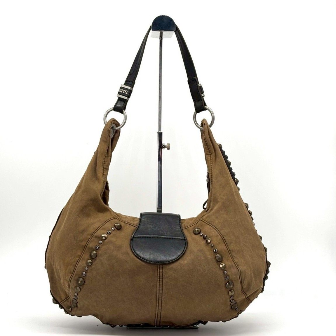 無骨に映えるY2K感】 DIESEL ディーゼル ショルダーバッグ 2WAY ワン