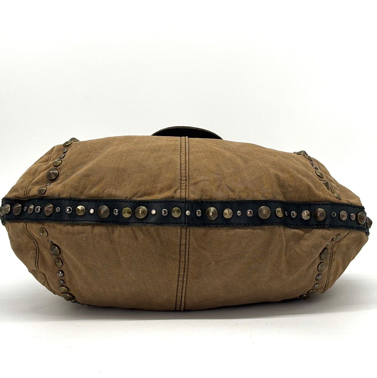 無骨に映えるY 2 K感 DIESEL ディーゼル ショルダーバッグ WAY ワンショルダー ハーフムーン 00 S スタッズ Y K Archive studs カーキ ジョガーパンツ スマホショルダーバッグ 