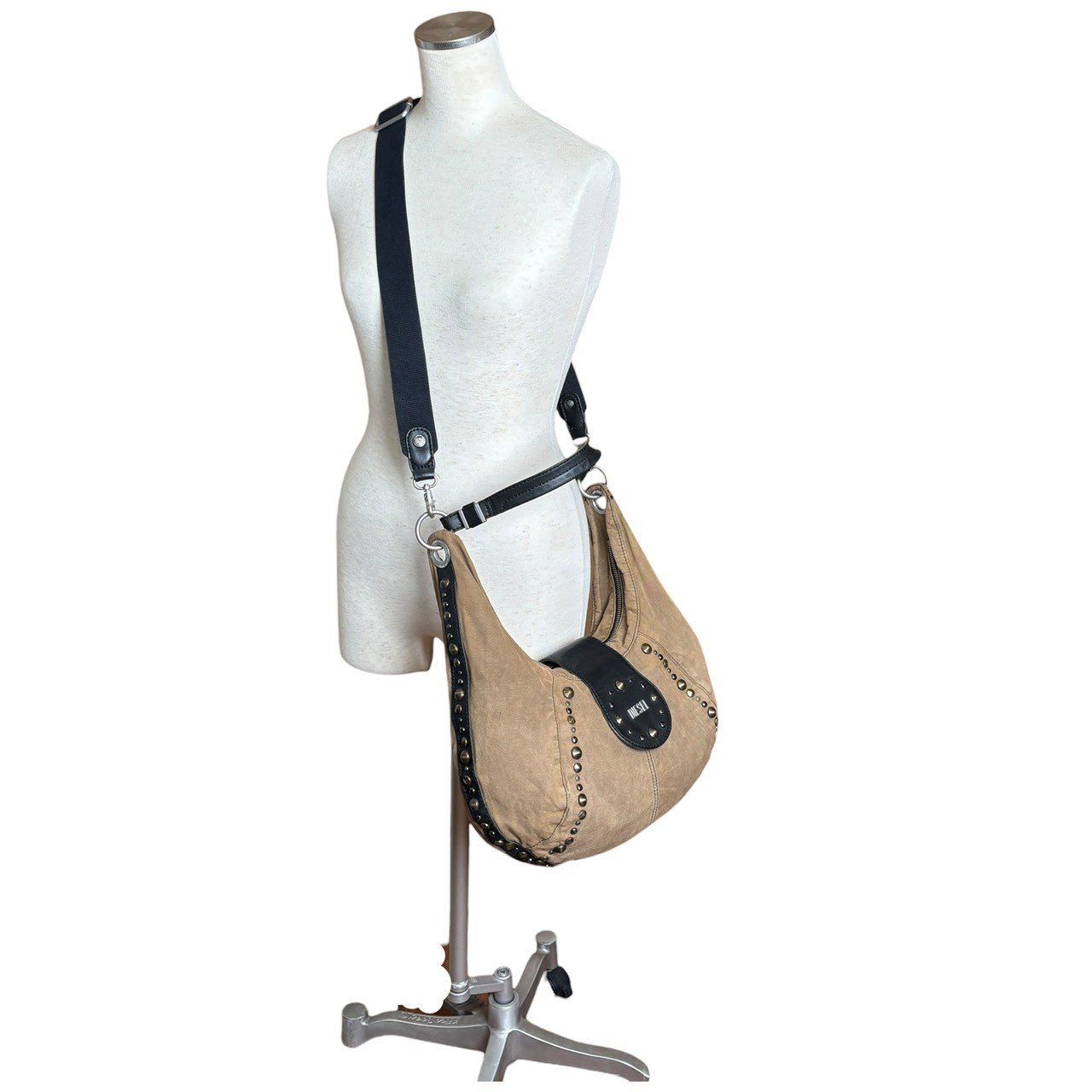 無骨に映えるY2K感】 DIESEL ディーゼル ショルダーバッグ 2WAY ワン