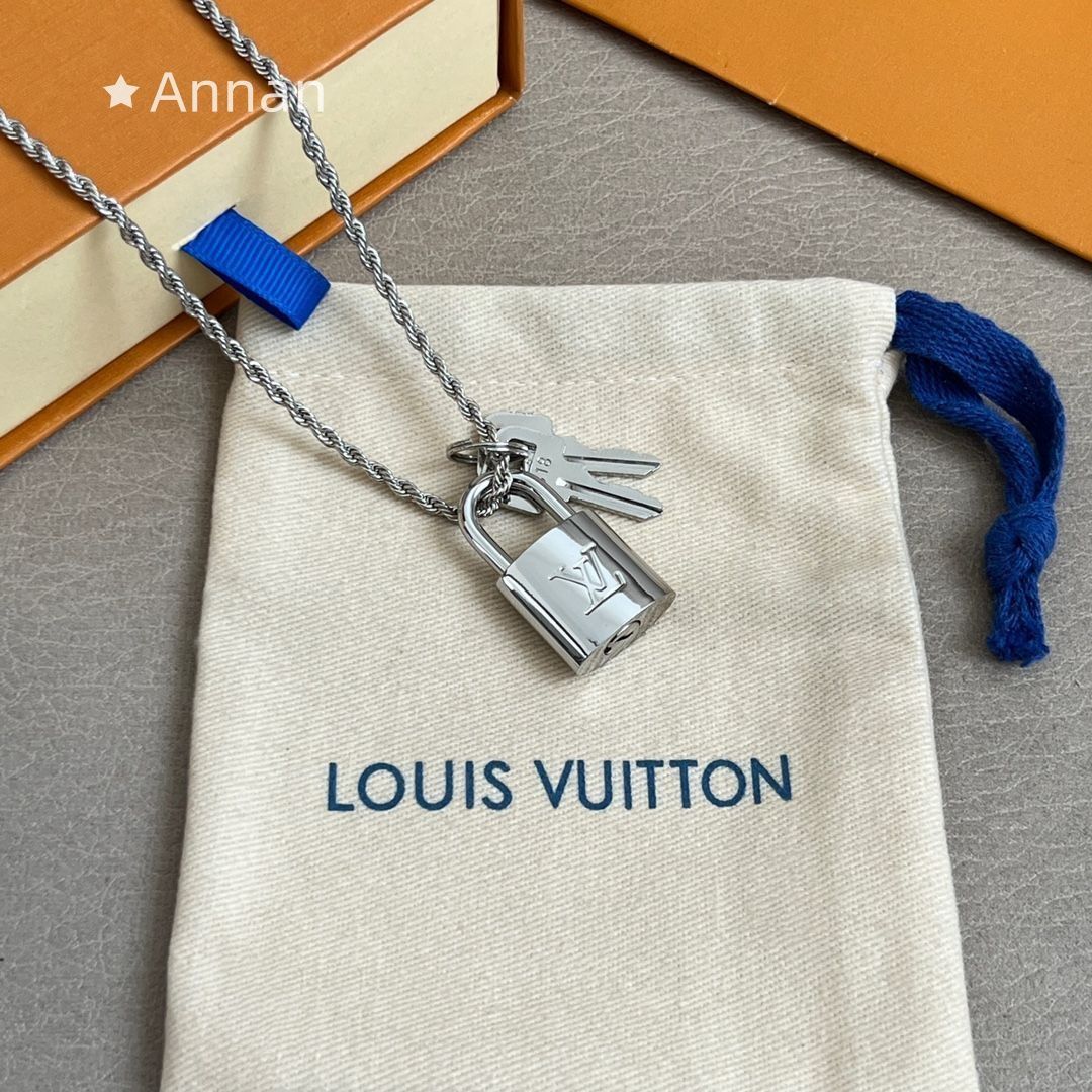 極美品　ルイヴィトン　ネックレス シルバー 送料込☆極美品 LOUIS VUITTON ルイヴィトン メンズ ネックレス - メルカリ
