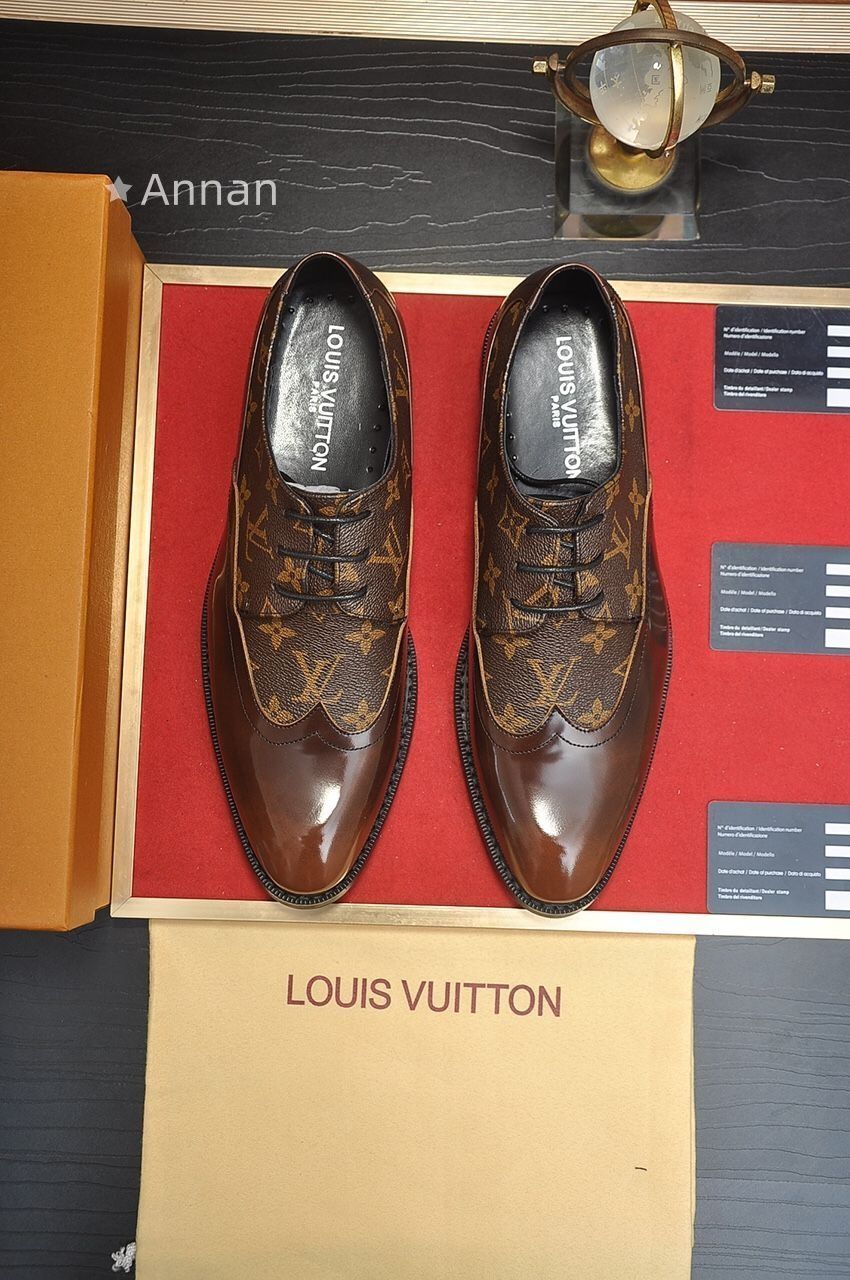 実物の画像 ルイヴィトン LOUIS VUITTON メンズ ブーツ 革靴