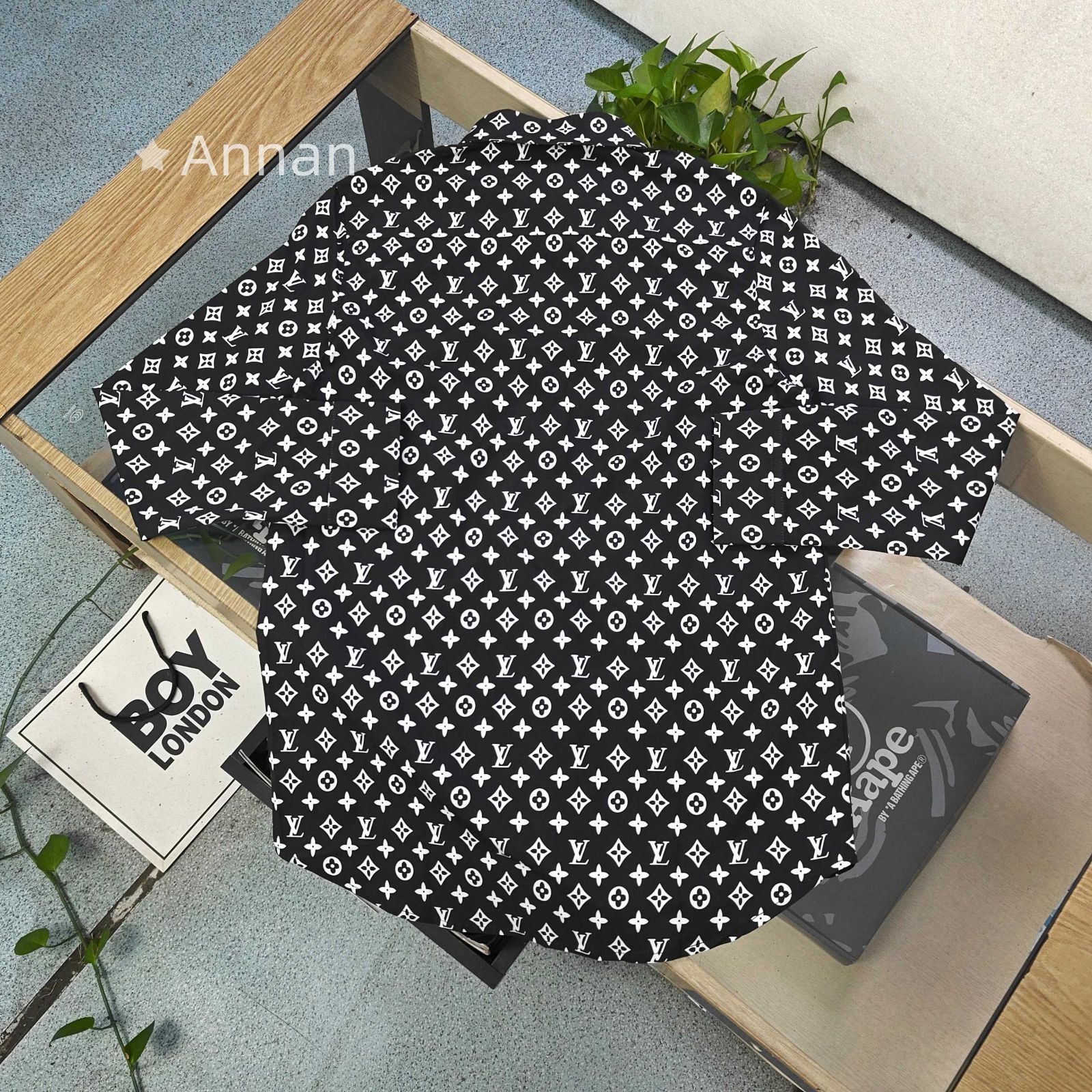 期間 LOUIS VUITTONルイヴィトン メンズ 長袖シャツ モデル