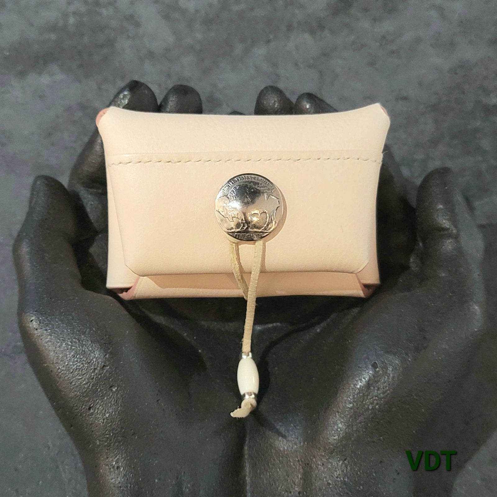 コンチョコインケース 小銭入れ 5セントコンチョ ヌメ革 撥水加工 蛇革 シルバー