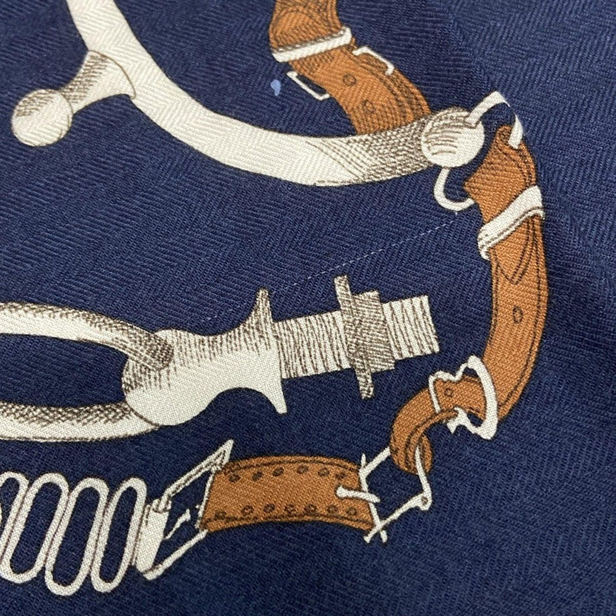  エルメス ストール ショール カレジェアン ショールカレ140 マリンフォンセ×ブラン×ノワゼット LES CHEVAUX DECHAINES ストール ショール 小物