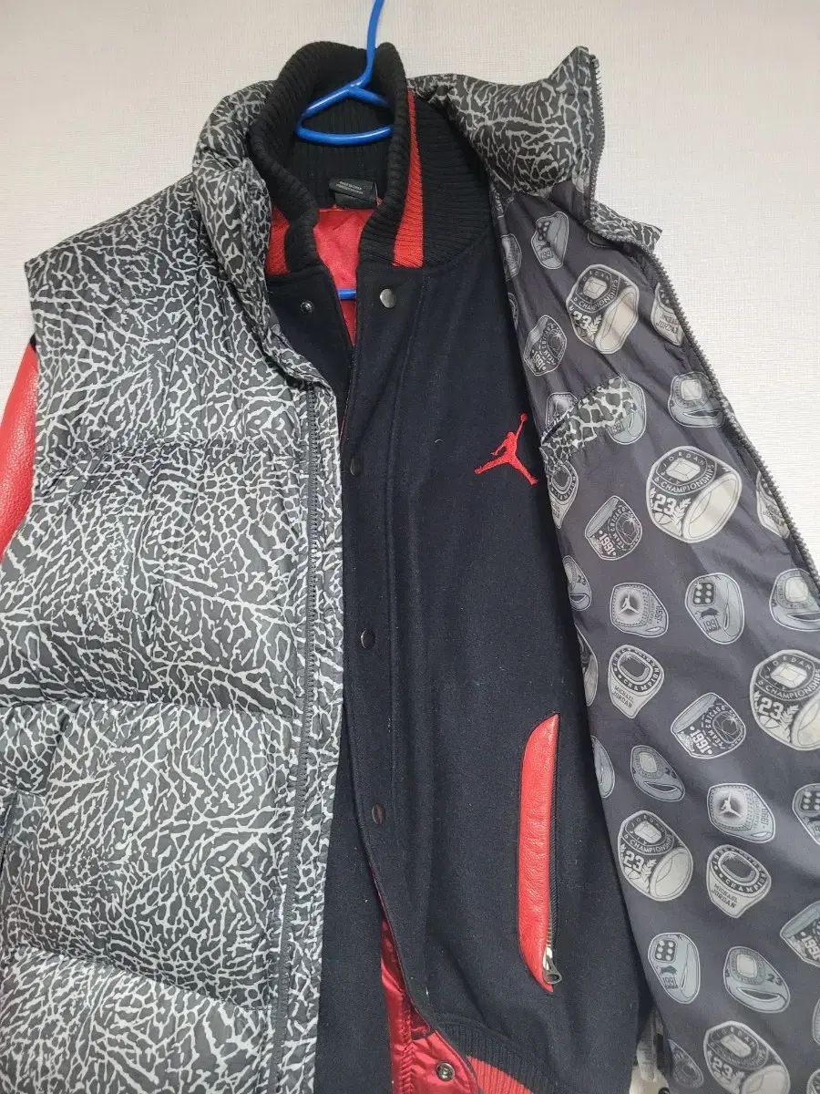 ナイキ ジョーダン オールワールド レターマン スタジャン ジャケット エレファント ダウン ベスト XL
